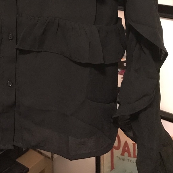 Ruffled Blouse NWT - Picture 4 of 4